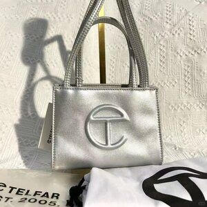 🌹🌹Telfar Shopping Bag Silver New